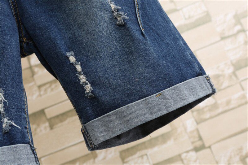 Large Size Women Fat MM Summer Students Denim Shorts Female 200 Pounds Plus Size Five Points Wide Leg Harem Trousers MZ1573