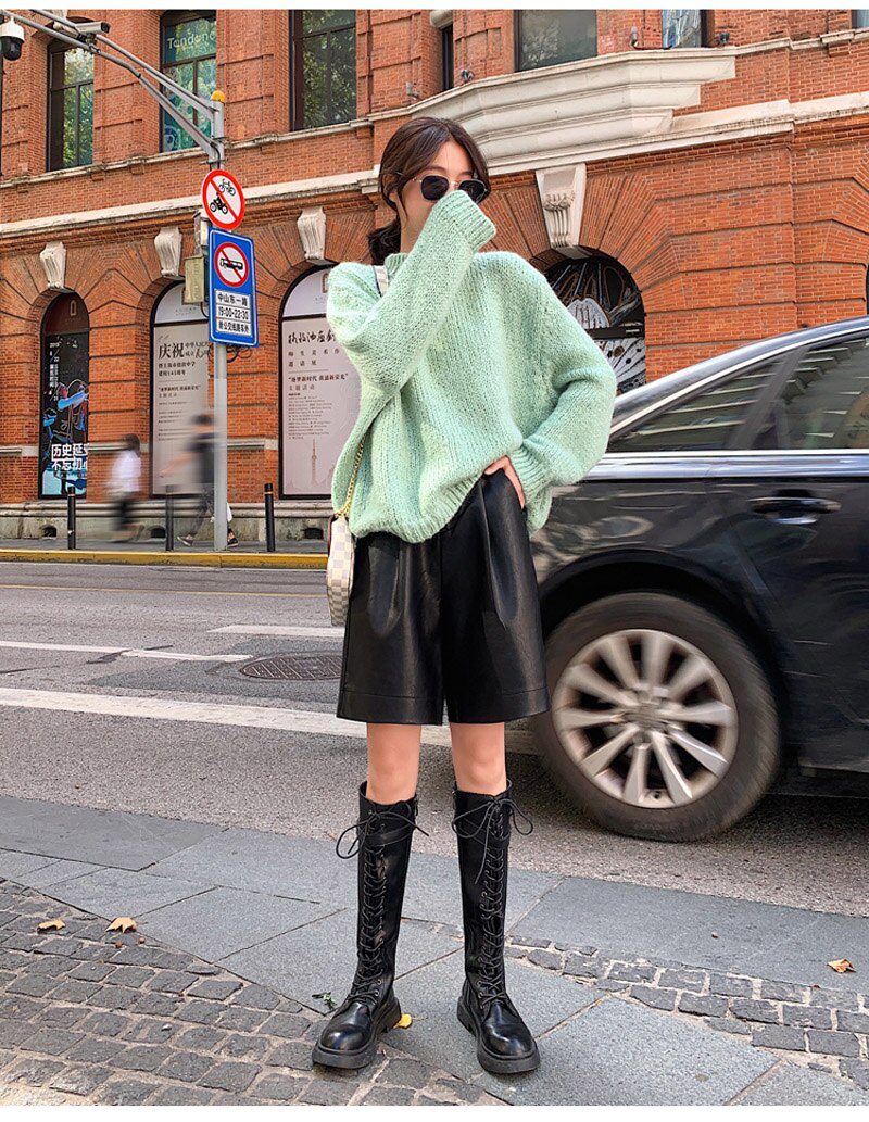 S-4XL Fashion PU Leather Shorts Women's Autumn Winter Bermuda Elastic Waist Loose Five Points Leather Trouser Plus Size Shorts S-4XL Fashion PU Leather Shorts Women's Autumn Winter Bermuda Elastic Waist Loose Five Points Leather Trouser Plus Size Shorts