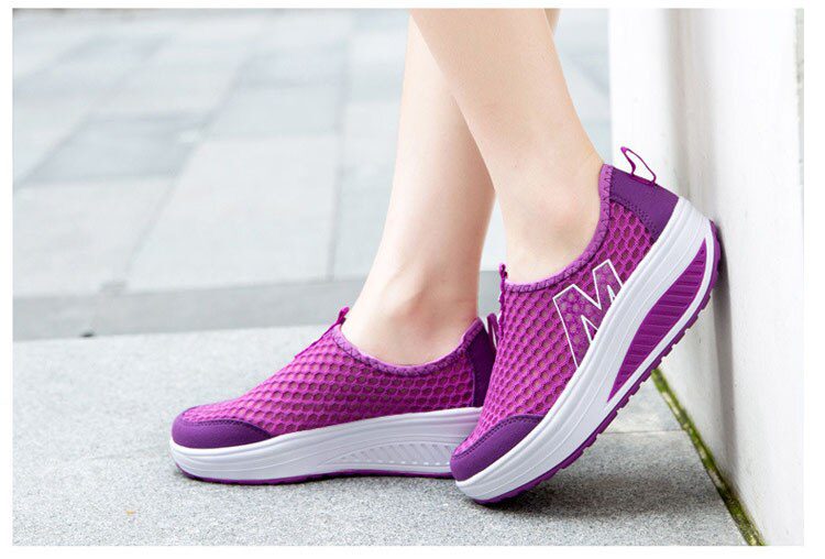 Spring Summer Shoes Woman Breathable Breathable Mesh Flat Platform Women Shoes Slip On Women's Loafers Swing Wedges Ladies Shoe