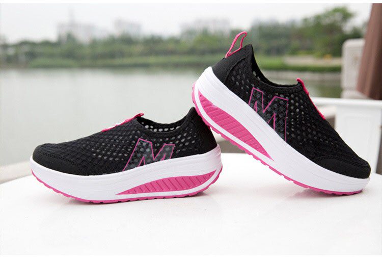 Spring Summer Shoes Woman Breathable Breathable Mesh Flat Platform Women Shoes Slip On Women's Loafers Swing Wedges Ladies Shoe