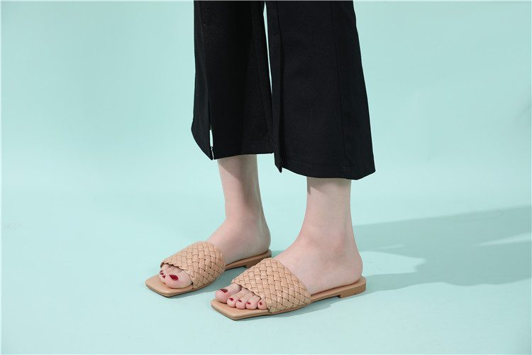 Women Temperament Slippers Braided Design Charm Open-toe Set Foot 2021 Vacation Beach Flat Sandals Casual Flip Flops Women Shoes