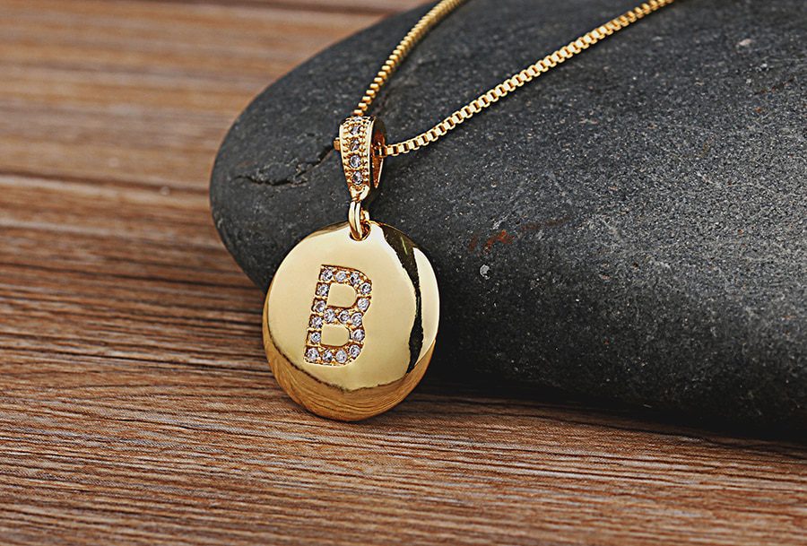 Top Quality Women Girls Initial Letter Necklace Gold 26 Letters Charm Necklaces Pendants Copper CZ Jewelry Personal Necklace