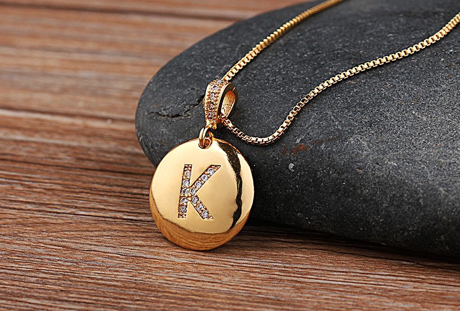 Top Quality Women Girls Initial Letter Necklace Gold 26 Letters Charm Necklaces Pendants Copper CZ Jewelry Personal Necklace