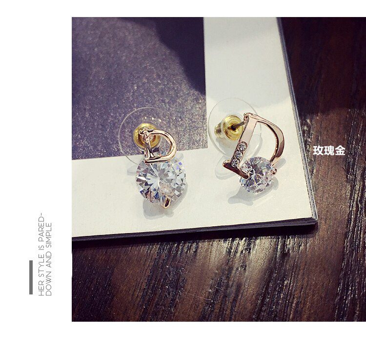 European and American personality shiny D letter asymmetric Earrings sexy party queen Earrings fashion trendsetter lady Earrings