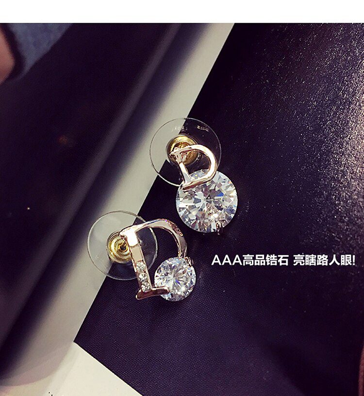 European and American personality shiny D letter asymmetric Earrings sexy party queen Earrings fashion trendsetter lady Earrings