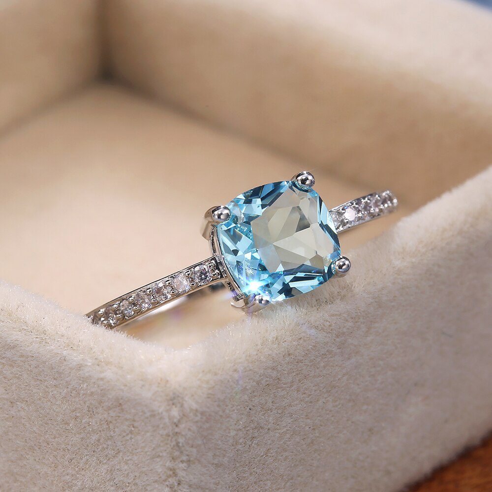Huitan Square Blue Series Stone Women Rings Simple Minimalist Pinky Accessories Ring Band Elegant Engagement Jewelry Rings