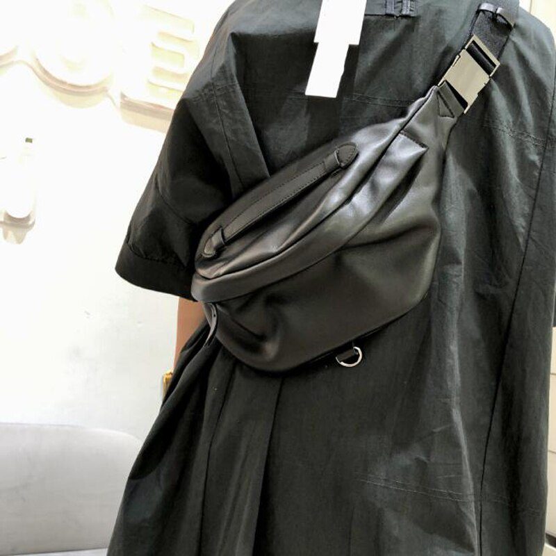 Genuine Leather Chest Shoulder Bag Cool Crossbody Packs for Woman Cowhide Female Spring High Quality Belt Saddle Shoulder Bags