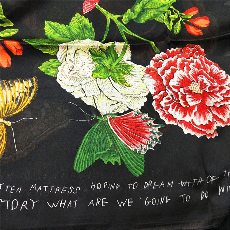 2020 Luxury Brand Women Scarf Autumn Silk Scarves Shawls Lady Wraps Soft Pashimina Foulard Female Echarpe Designer Stole Bandana