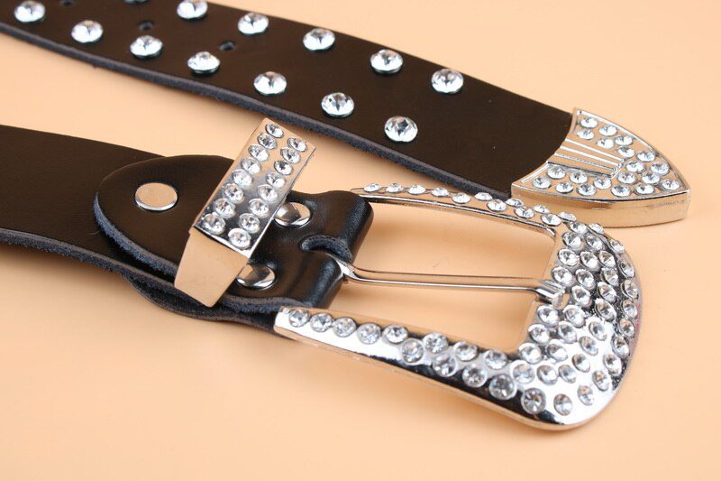 TOTRUST Wide Buckle Belt For Women Woman Vintage Rhinestone Skull Belts Second Layer Cow Skin Top Quality Strap Female For Jeans