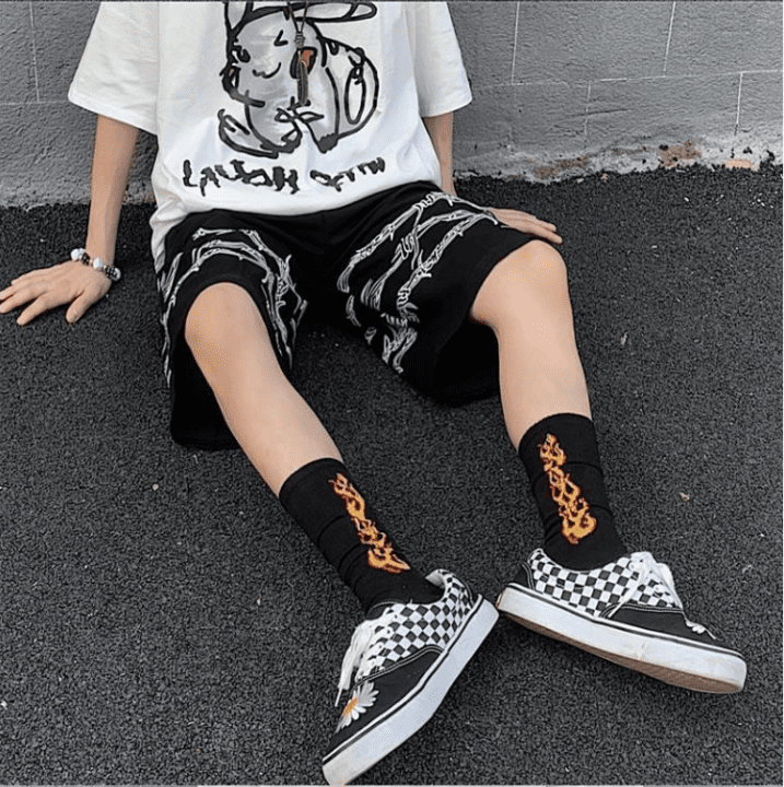 Harajuku men shorts streetwear iron chain pattern jogger shorts women men Summer loose elastic waist Hip hop skateboard shorts Harajuku men shorts streetwear iron chain pattern jogger shorts women men Summer loose elastic waist Hip hop skateboard shorts