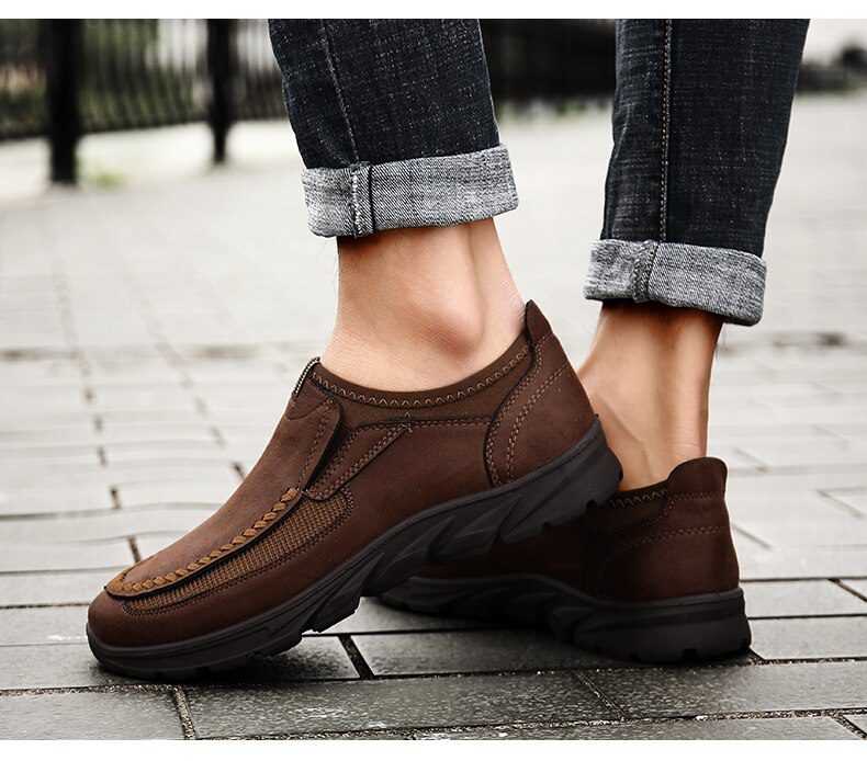 Men Casual Shoes Breathable Loafers Sneakers 2021 New Fashion Comfortable Flat Handmade Retro Leisure Loafers Shoes Men Shoes