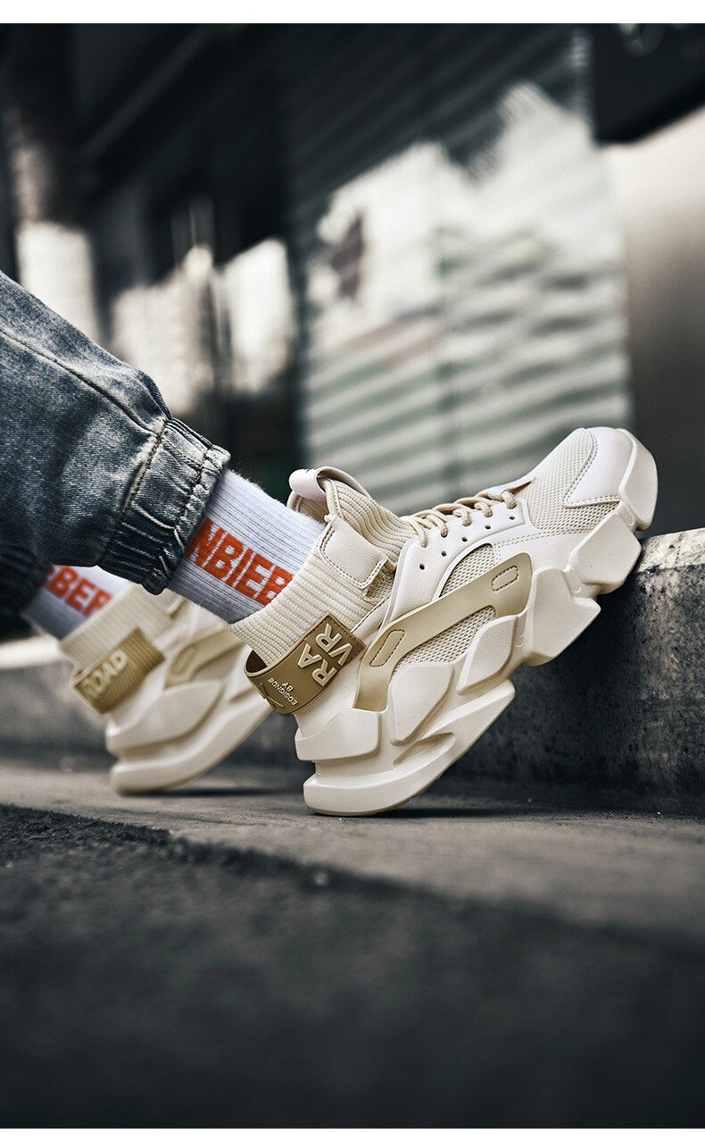 Chunky High-top Men's Sneakers Heighten Fashion Men Casual Shoes Autumn 2020 New Plus Size White Sneakers Damping Tennis Shoes