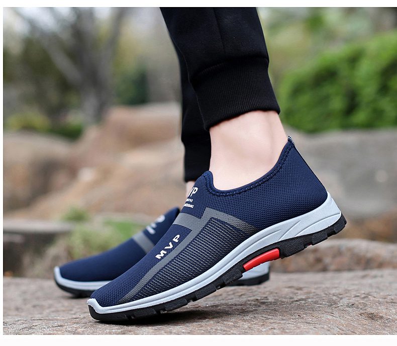 Summer Mesh Men Shoes Lightweight Sneakers Men Fashion Casual Walking Shoes Breathable Slip on Mens Loafers Zapatillas Hombre