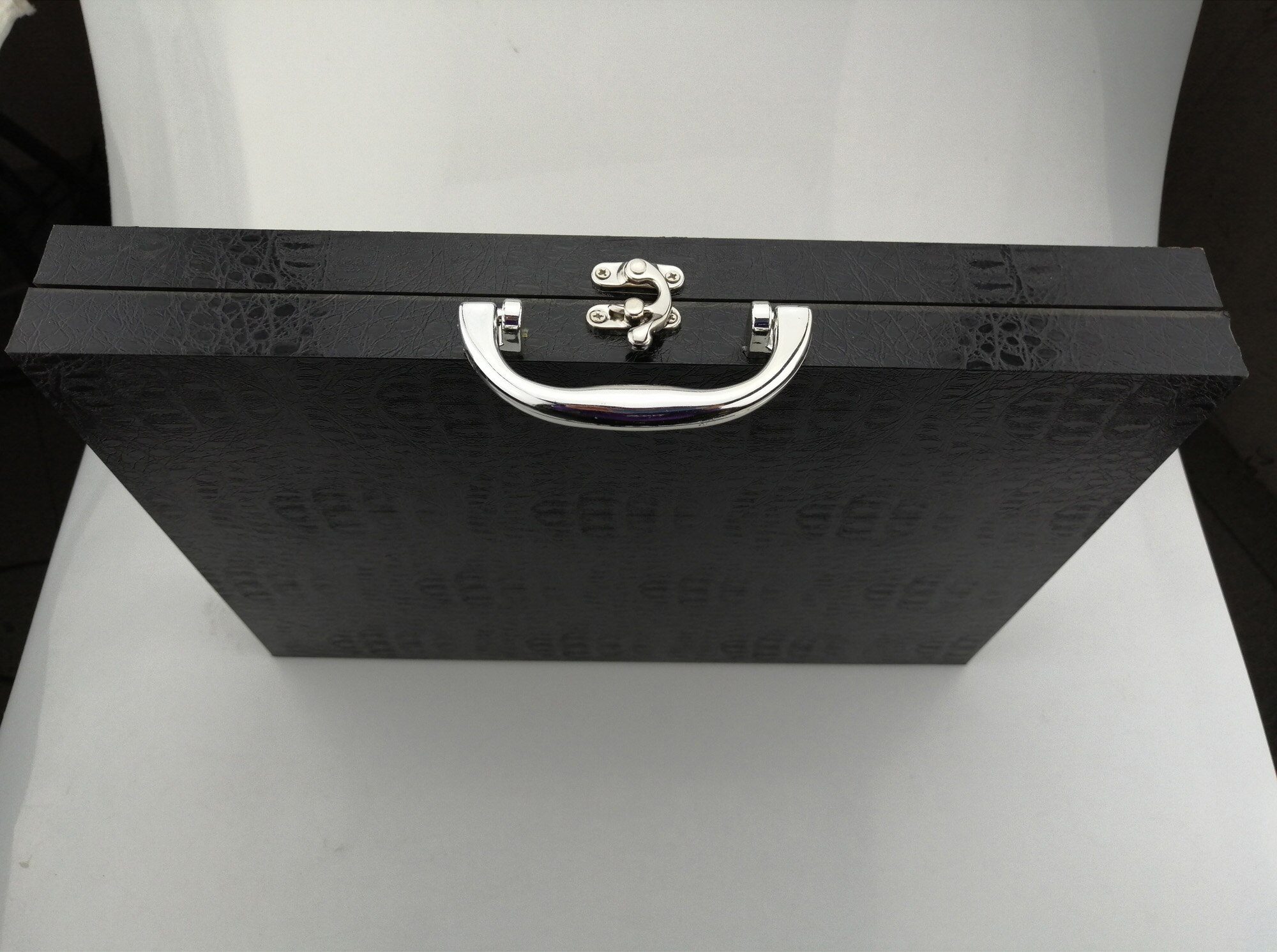 24pcs White Gold Dinnerware Set Stainless Steel Knife Fork Spoon Cutlery Set Kitchen Tableware Set Flatware Set Wholesale