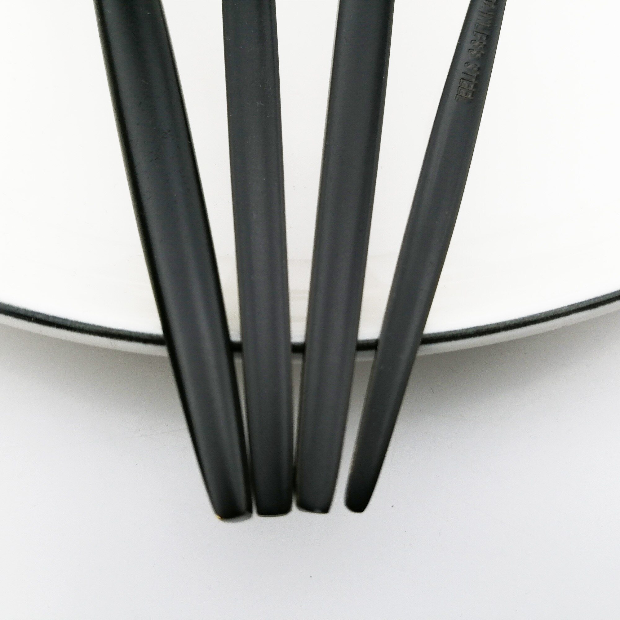 24pcs White Gold Dinnerware Set Stainless Steel Knife Fork Spoon Cutlery Set Kitchen Tableware Set Flatware Set Wholesale