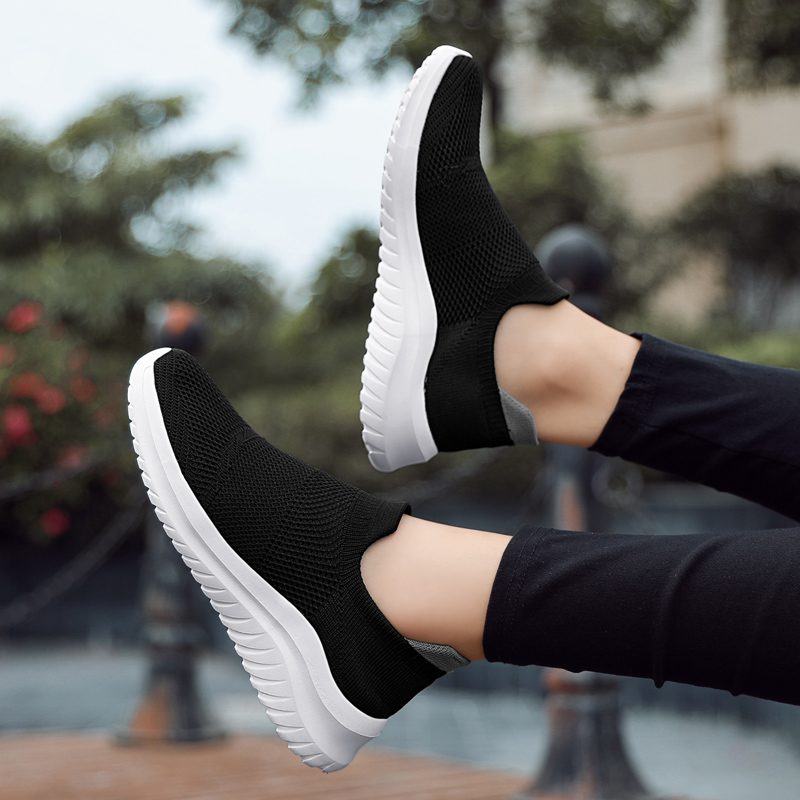 Mesh Men Shoes Casual Lightweight Sneakers Men's Outdoor Running Shoes Breathable Gym Trainers for Couples Designer Shoes Men Mesh Men Shoes Casual Lightweight Sneakers Men's Outdoor Running Shoes Breathable Gym Trainers for Couples Designer Shoes Men