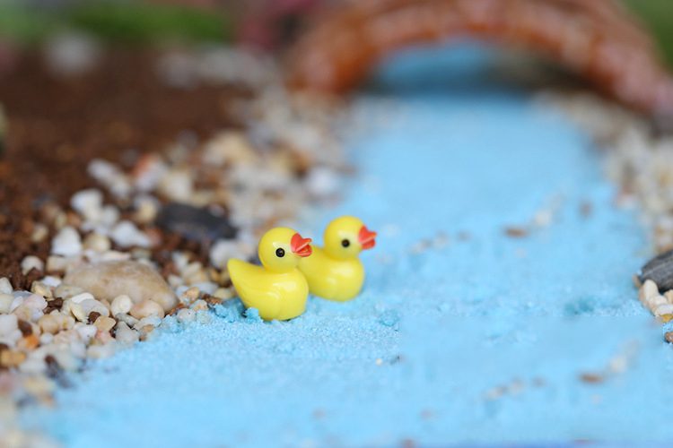 5 Pcs Cute Yellow Duck Miniature Figurine Ornaments Micro Landscape Decoration Accessories Simulated Animal Resin Charms Crafts 5 Pcs Cute Yellow Duck Miniature Figurine Ornaments Micro Landscape Decoration Accessories Simulated Animal Resin Charms Crafts