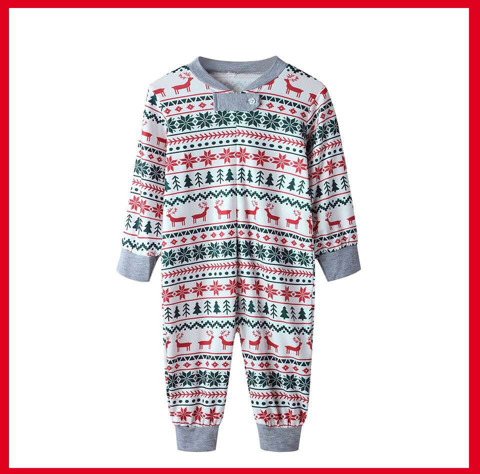 Christmas Pajamas Family Matching 2022 New Year Father Mother Kids Baby Look Clothes Set Dad Mom And Daughter Son Pyjamas Outfit