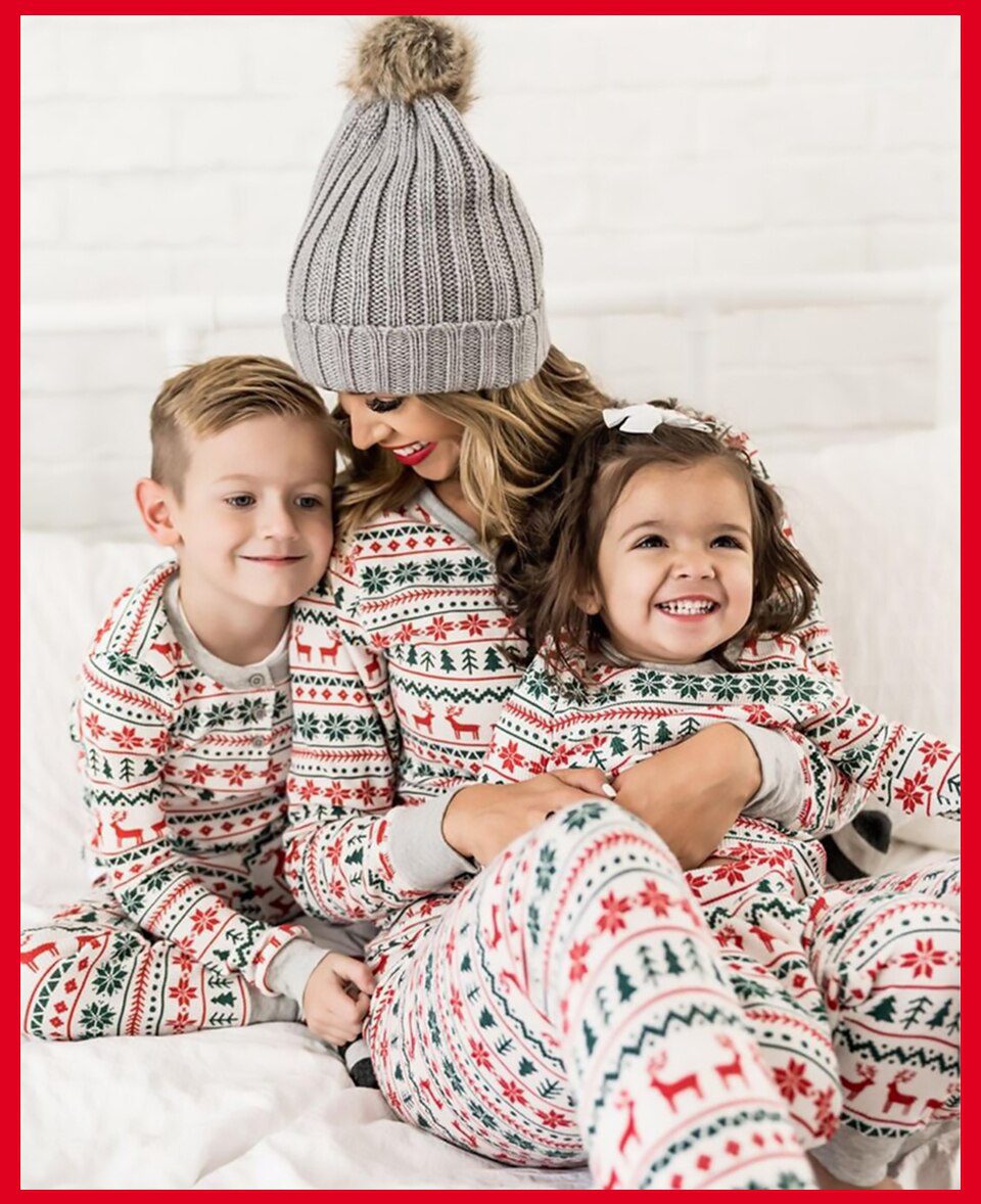 Christmas Pajamas Family Matching 2022 New Year Father Mother Kids Baby Look Clothes Set Dad Mom And Daughter Son Pyjamas Outfit