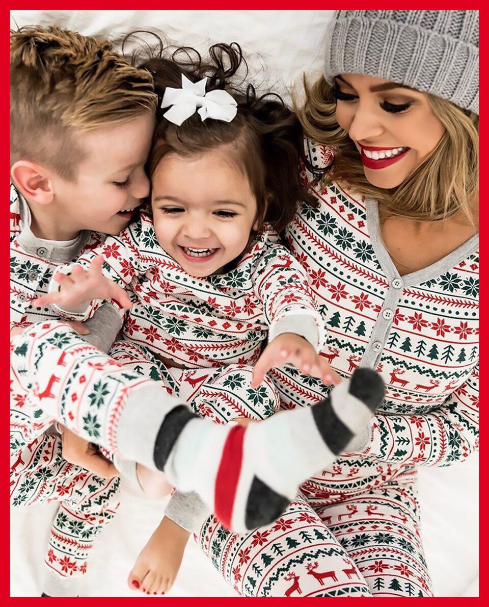 Christmas Pajamas Family Matching 2022 New Year Father Mother Kids Baby Look Clothes Set Dad Mom And Daughter Son Pyjamas Outfit