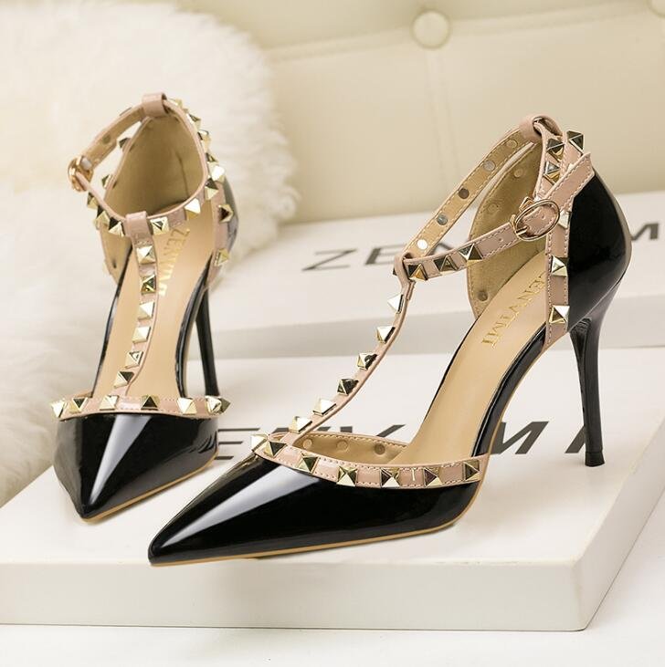 Roman fashion rivet sandals 10CM PUMPS Woman shoes Sexy nightclub stiletto heels patent-leather metallic rivet hollow