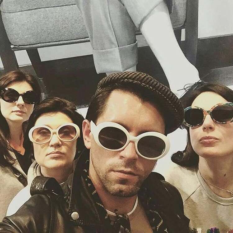 2021 goggle Kurt Cobain glasses oval sunglasses ladies trendy hot Vintage retro sunglasses Women's white black eyewear UV