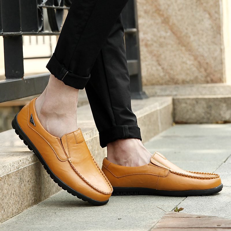 Genuine Leather Men Casual Shoes Luxury Brand 2021 Mens Loafers Moccasins Breathable Slip on Black Driving Shoes Plus Size 37-47