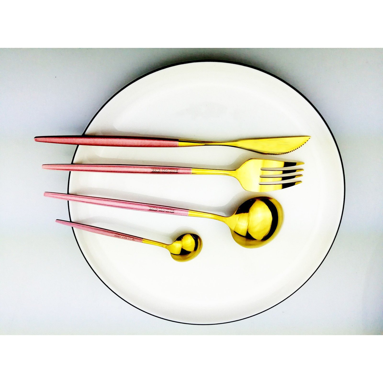 24pcs White Gold Dinnerware Set Stainless Steel Knife Fork Spoon Cutlery Set Kitchen Tableware Set Flatware Set Wholesale