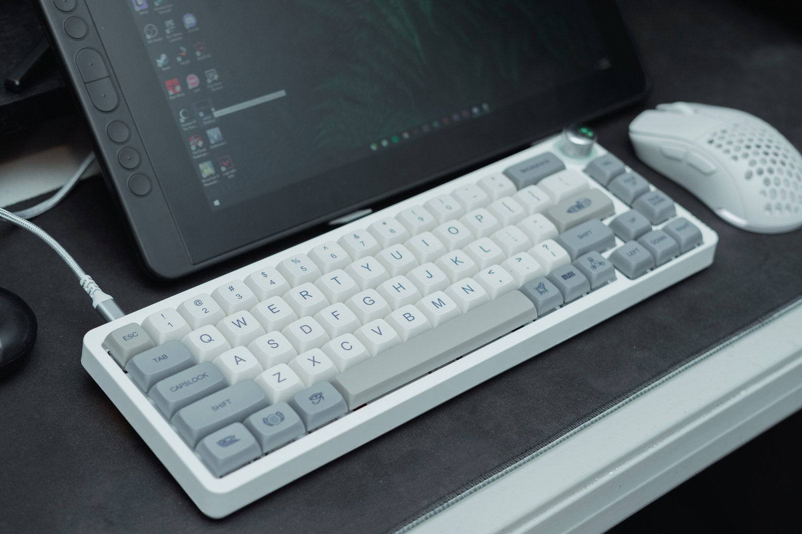 TM680 Hot Swap Mechanical Keyboard Kit Wireless 3 Mode RGB Compatiable With 3/5 Pins For Cherry Gateron Kailh Dial Knob Keyboard