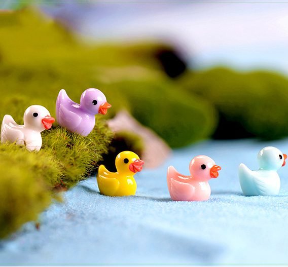 5 Pcs Cute Yellow Duck Miniature Figurine Ornaments Micro Landscape Decoration Accessories Simulated Animal Resin Charms Crafts