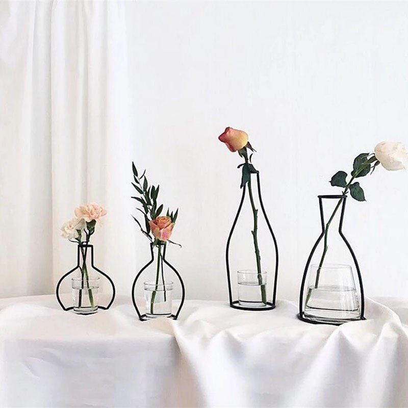 Retro Iron Line Table Flowers Vase Pot Ornament Metal Plant Holder Nordic Styles Flower Vase Home Garden Decorations Wedding Retro Iron Line Table Flowers Vase Pot Ornament Metal Plant Holder Nordic Styles Flower Vase Home Garden Decorations Wedding