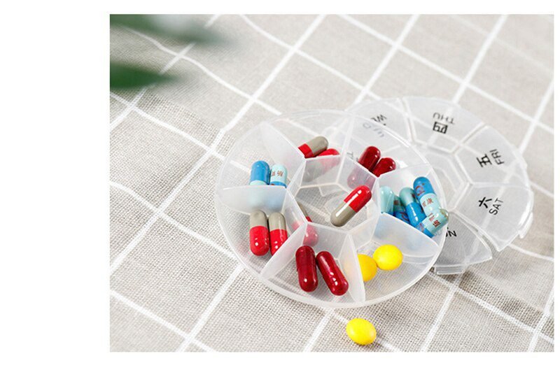 Medicine Pill Cutter Box Portable Drug Box Useful Grinder Splitter Medicine Pill Holder Tablet Cutter Splitter Divider Pill Case