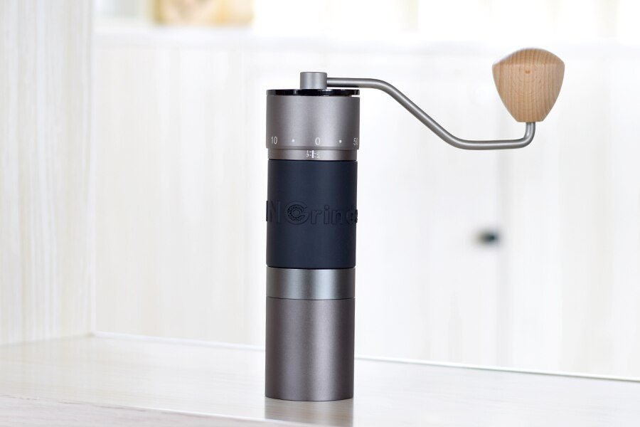 Kingrinder K4 /K6 manual coffee grinder portable mill 420stainless steel 48mm stainless steel Titanium plating burr