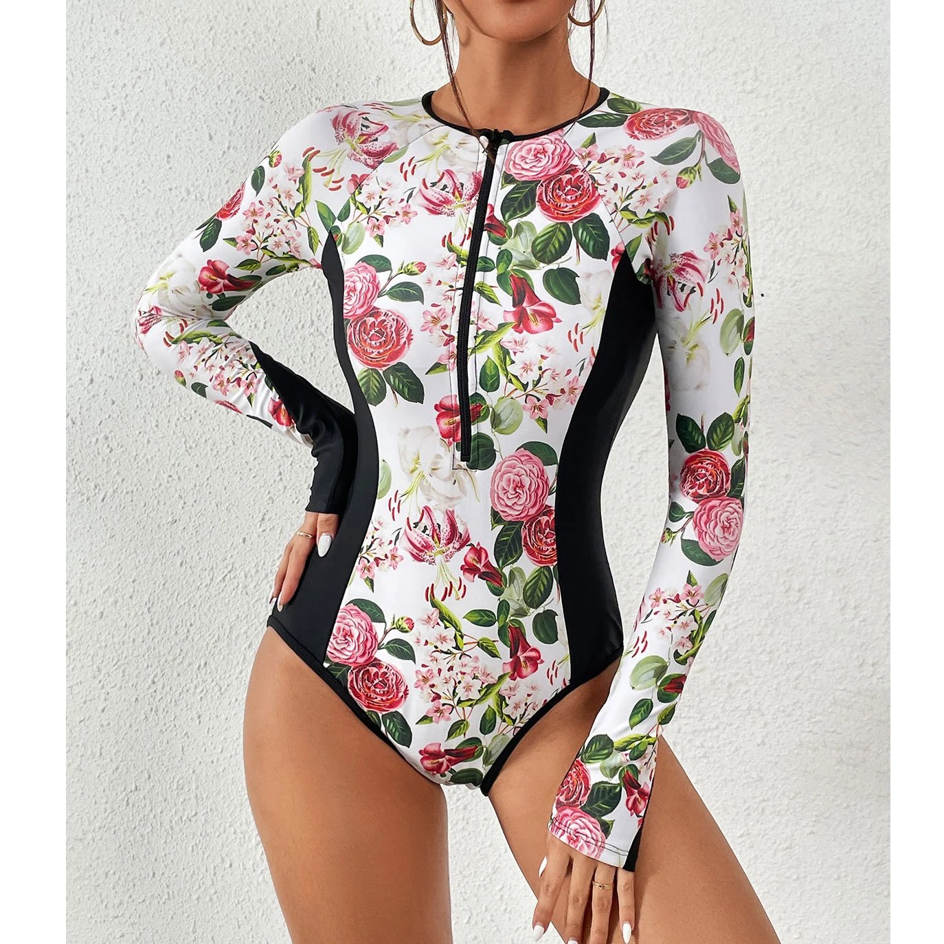 2025 Surfing Sport Swimsuit Long Sleeves Women One Piece Swimsuit Swimwear Solid Monokini Bathing Suit Tropical Bodysuit Female