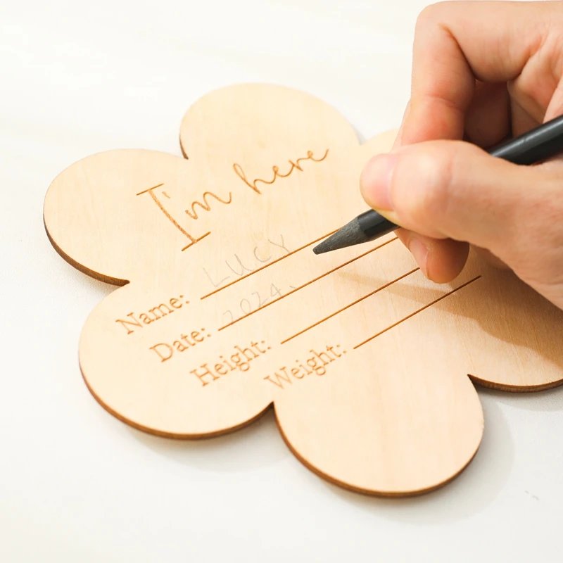 Wooden Baby Flower Shape Milestone Card Monthly Memorial Card Newborn Birthday Photography Accessories For Baby Birth Gift